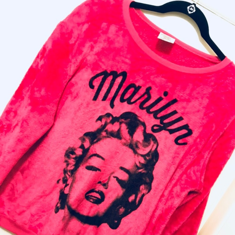 Cool & So Soft Marilyn Monroe Fleece